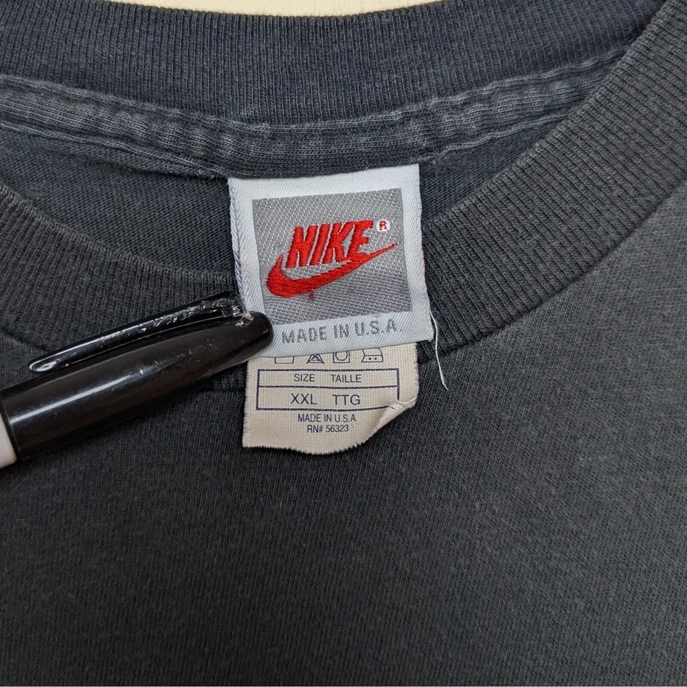 Vintage‎ 90s Nike Town Store Portland Oregon Spellout Single Stitch Shirt XL